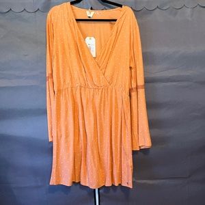 NWT ROXY Crossover Mini with Bell Sleeves